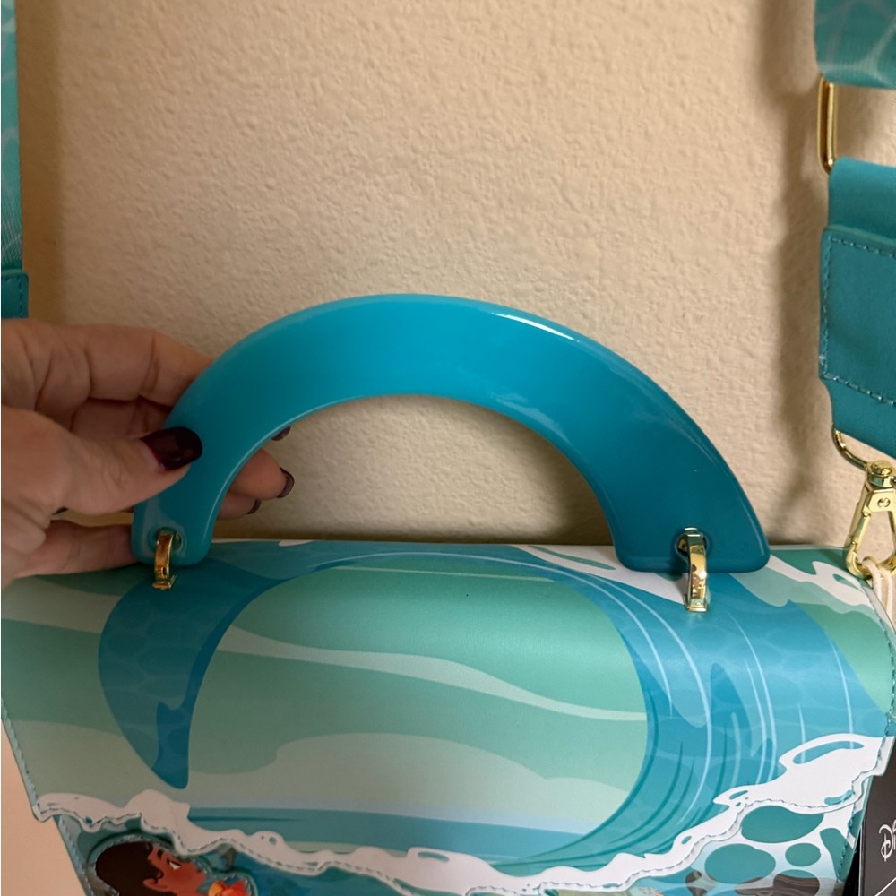 Loungefly Ocean Adventure Crossbody Bag Moana Disney - Picture 3 of 8